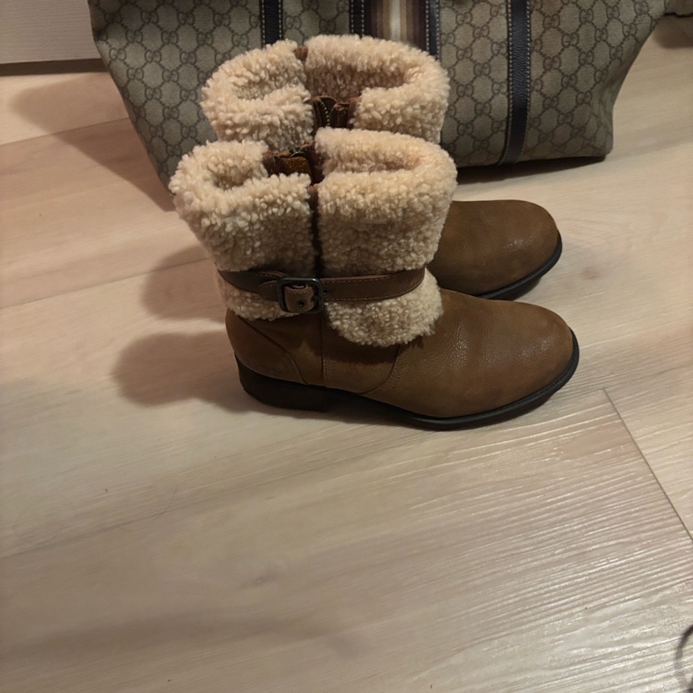 UGG Kids Chestnut Brown Shearling-Cuff Winter Boots